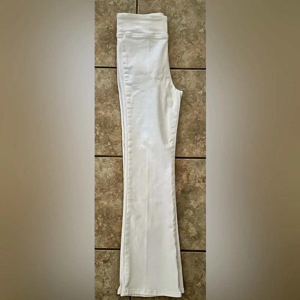 FRAME - The Jet Set Crop Mini Boot, NWOT, white - Picture 3 of 8